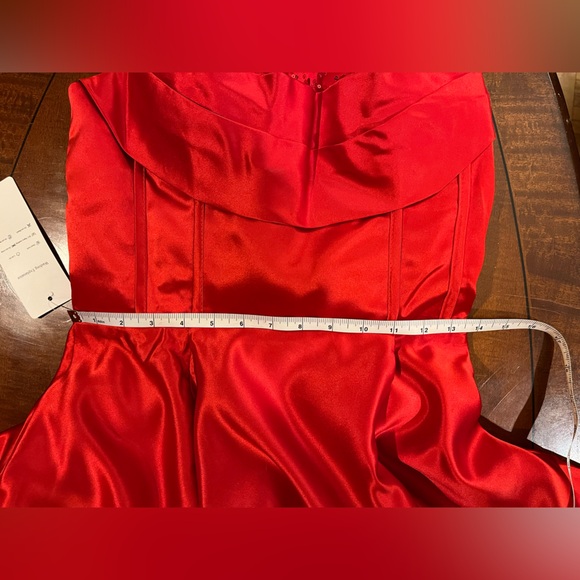 Bridesmaids/ Prom/ Formal long dress. Red satin strapless, side slit, bra cups 6 - Picture 15 of 16